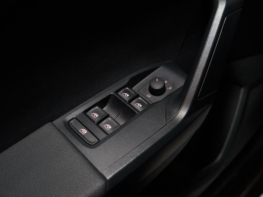 SEAT Ibiza 1.0 TSI Style XL 81 kW (110 CV) - 18