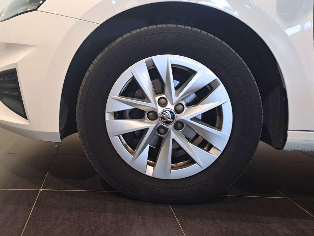 Skoda Kamiq 1.0 TSI Selection 85 kW (115 CV) - 7