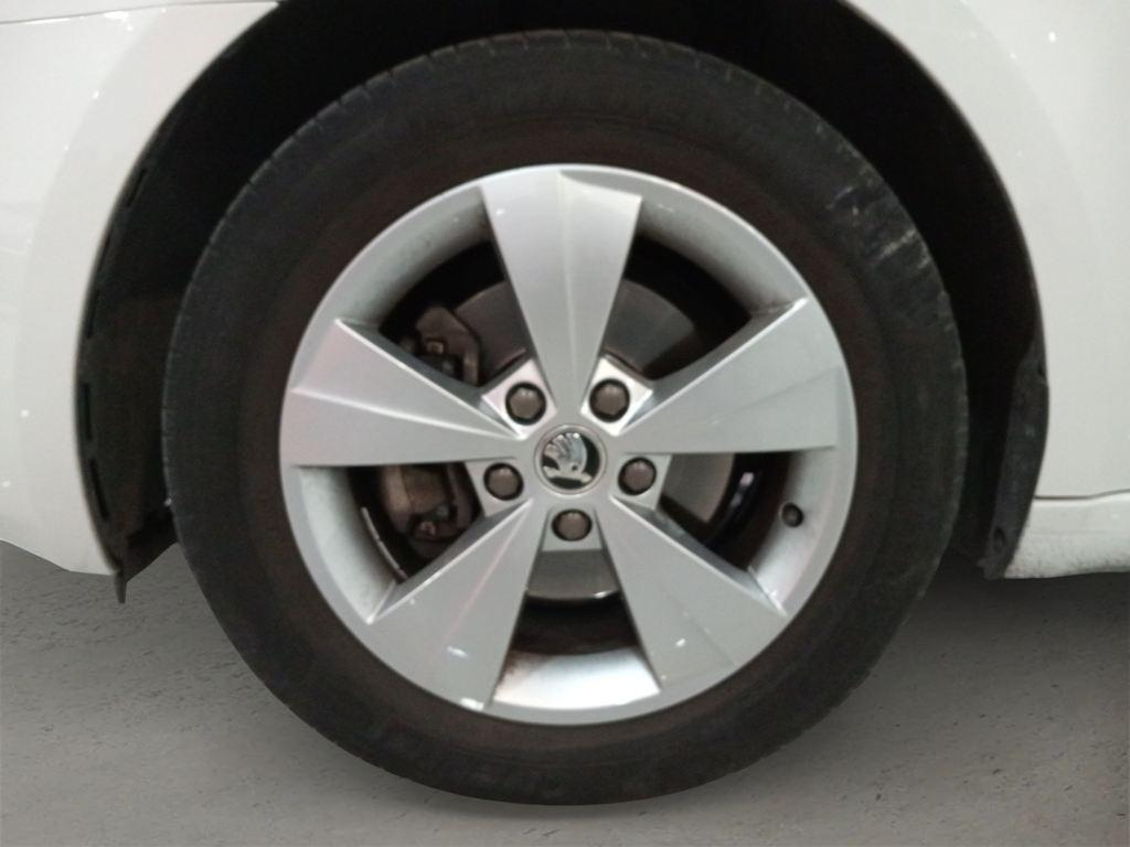 Skoda Octavia Combi 1.6 TDI Ambition 85 kW (115 CV) - 7