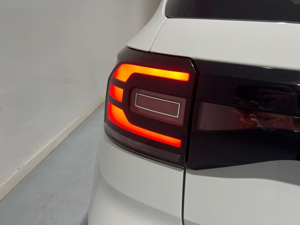 Volkswagen T-Cross Advance 1.0 TSI 81 kW (110 CV) DSG - 19