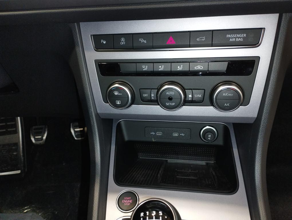 SEAT Ateca 1.5 TSI S&S FR Special Edition 110 kW (150 CV) - 10