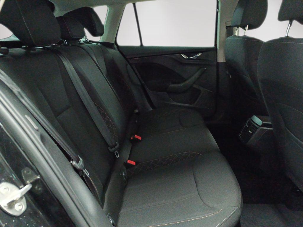 Skoda Kamiq 1.0 TSI Ambition 81 kW (110 CV) - 5