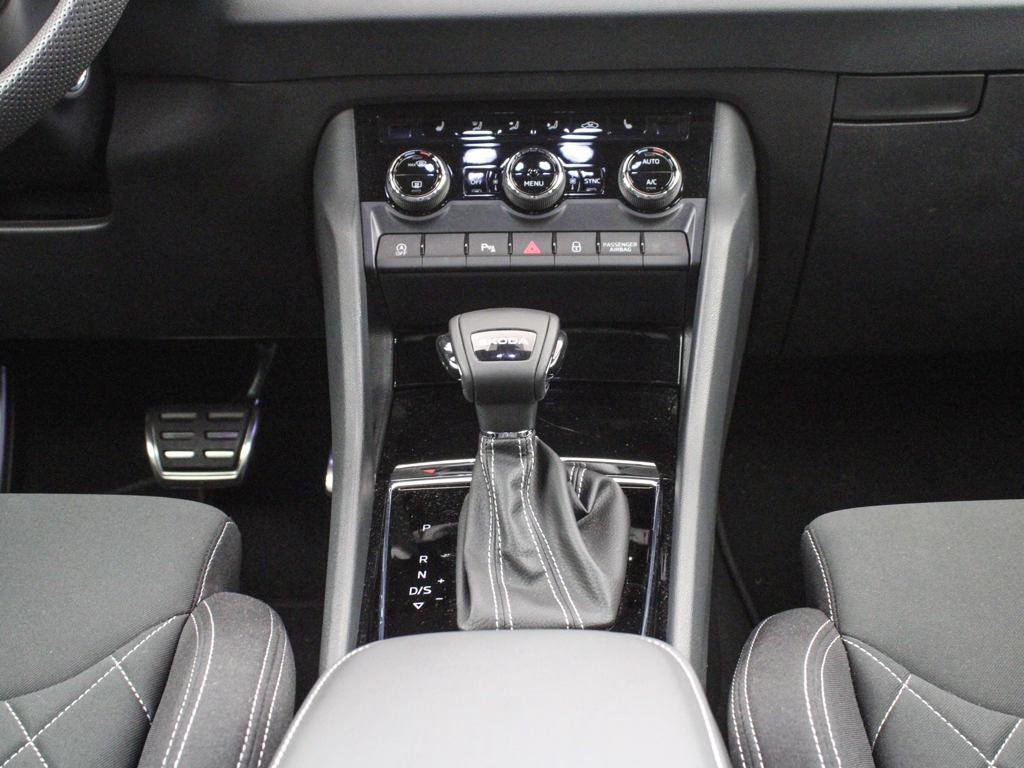 Skoda Karoq 1.5 TSI ACT Sportline DSG 110 kW (150 CV) - 9