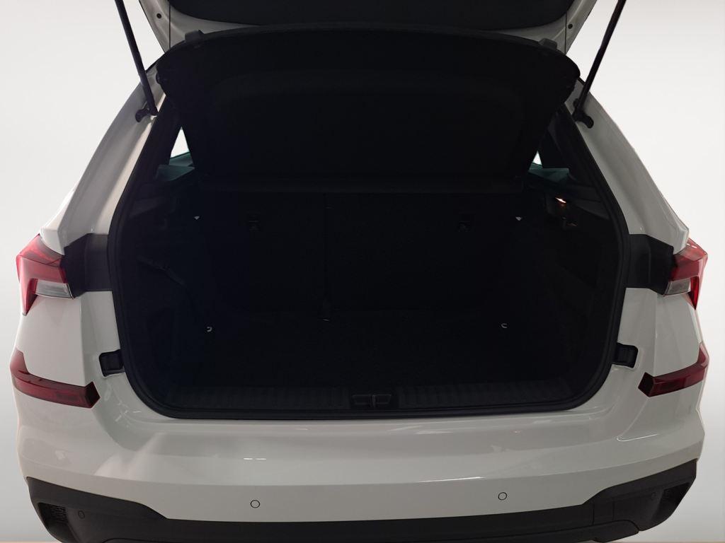 Skoda Kamiq 1.0 TSI Design DSG 85 kW (115 CV) - 6