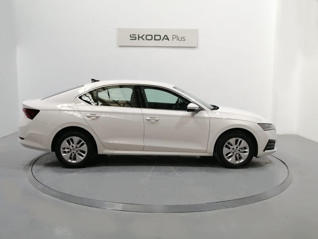 Skoda Octavia 1.5 TSI GNC Ambition Plus DSG 96 kW (131 CV) - 2