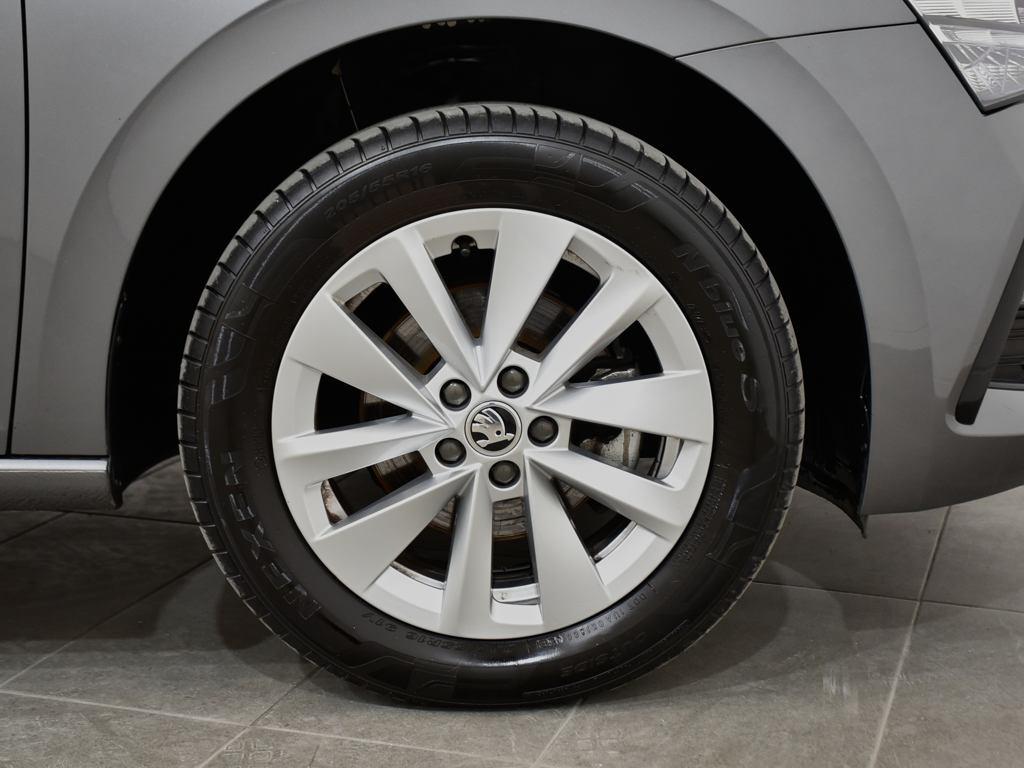 Skoda Scala 1.0 TSI Selection 70 kW (95 CV) - 7