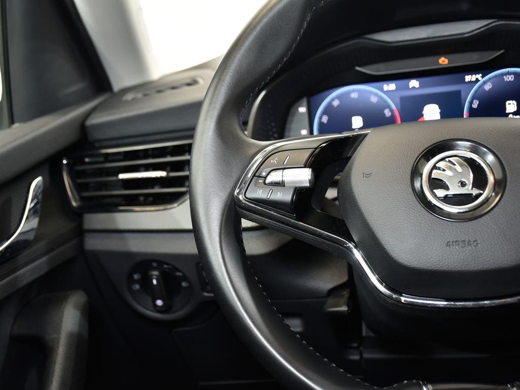 Skoda Scala 1.0 TSI Selection 70 kW (95 CV) - 10