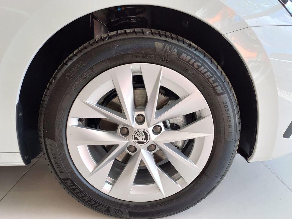 Skoda Octavia Combi 1.5 TSI G-TEC Ambition DSG 96 kW (131 CV) - 7