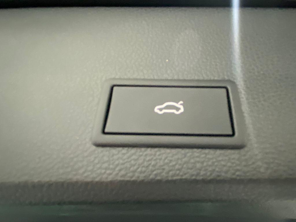 SEAT Ateca 1.5 TSI S&S FR Special Edition 110 kW (150 CV) - 11