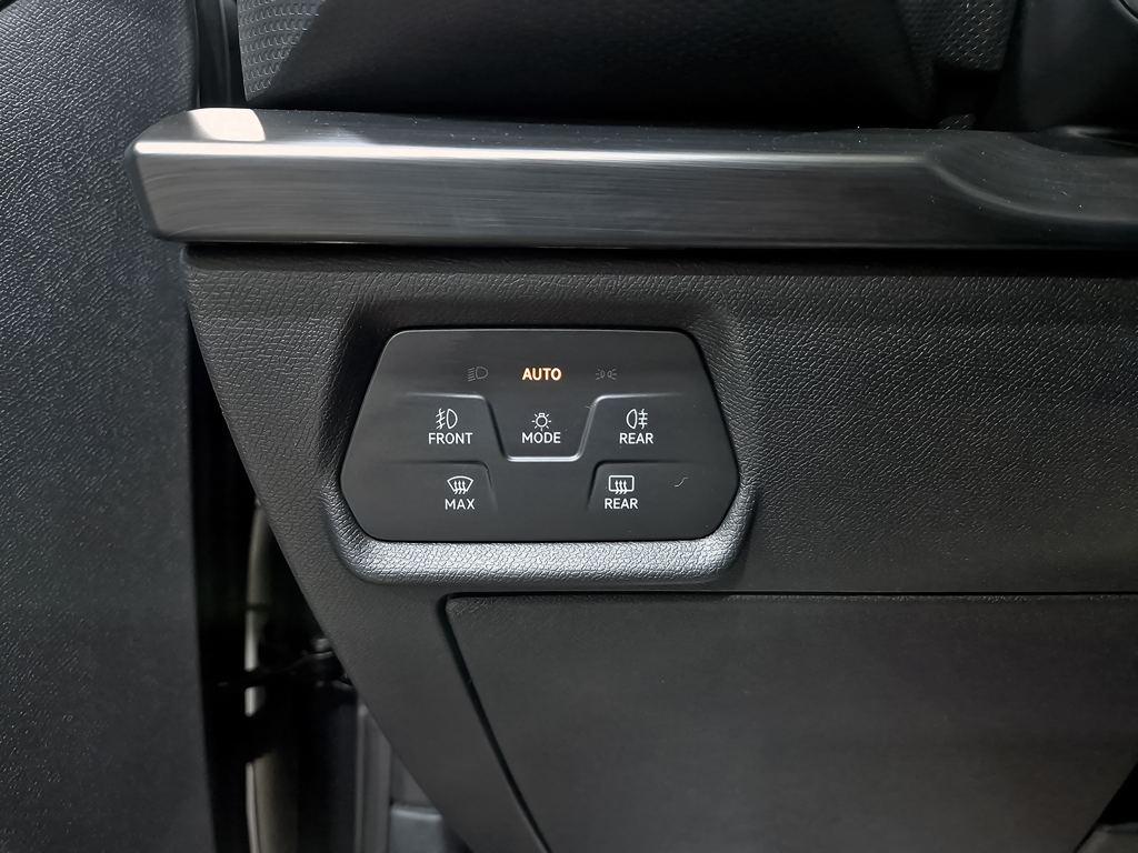 CUPRA Leon Sportstourer 1.5 eTSI DSG 110 kW (150 CV) - 9