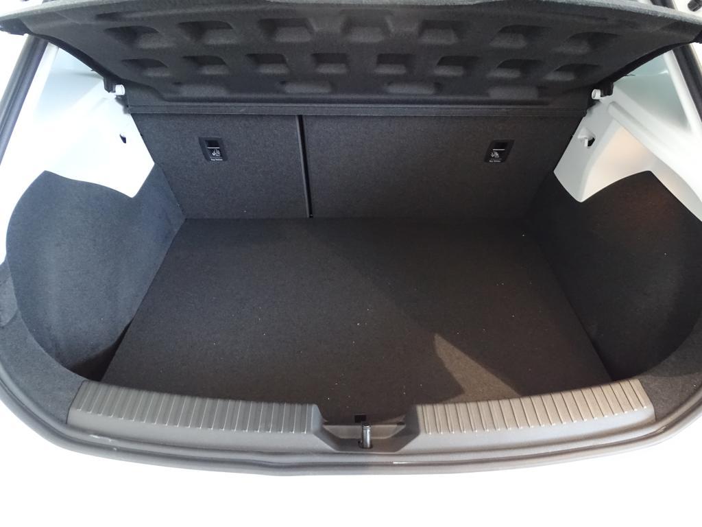 SEAT León 1.5 TSI S&S FR Fast Edition DSG 110 kW (150 CV) - 6