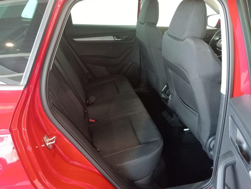 Skoda Karoq 1.5 TSI ACT Selection DSG 110 kW (150 CV) - 5