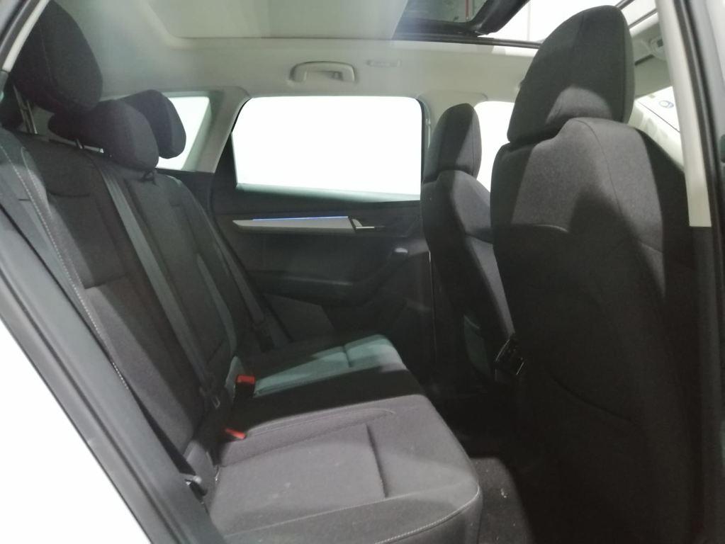 Skoda Karoq 1.5 TSI ACT Design DSG 110 kW (150 CV) - 5