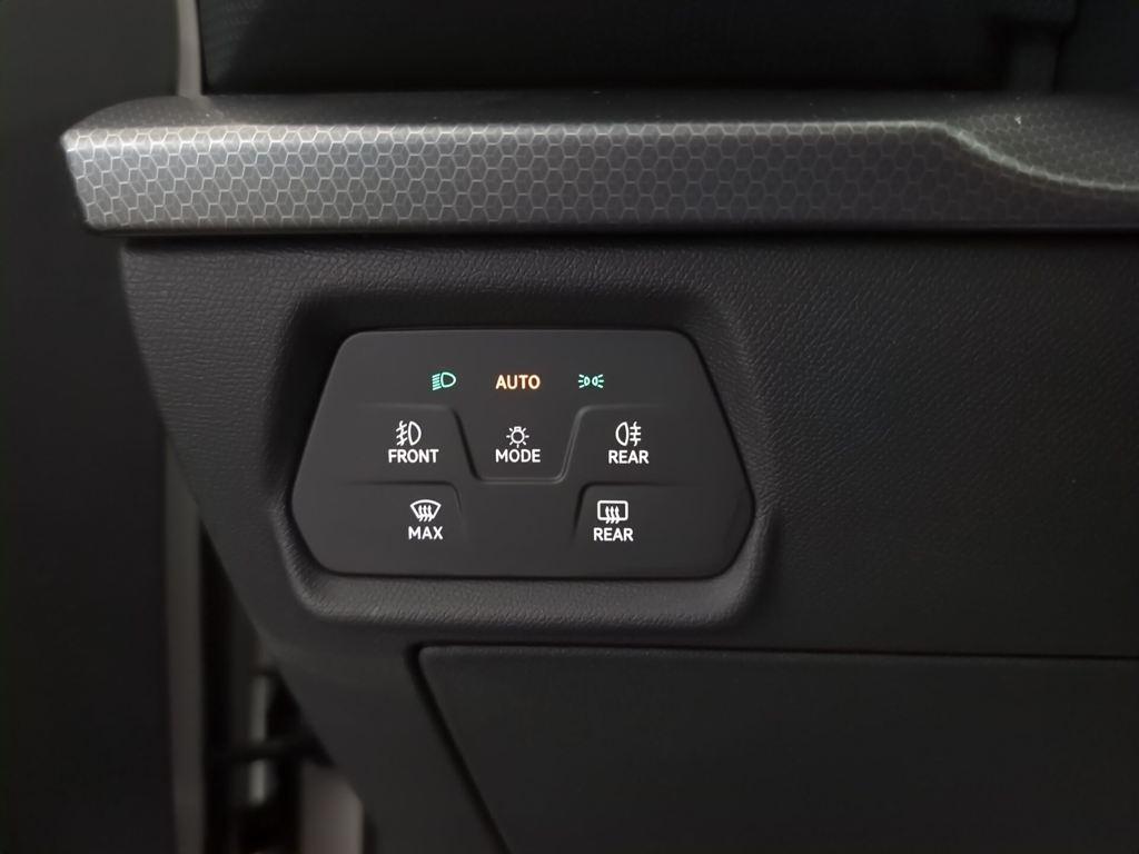 SEAT León 2.0 TDI S&S Reference Go 85 kW (115 CV) - 17