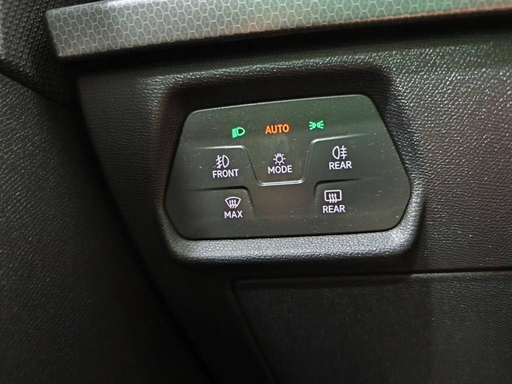 SEAT León 1.5 TSI S&S Style Go 96 kW (130 CV) - 11