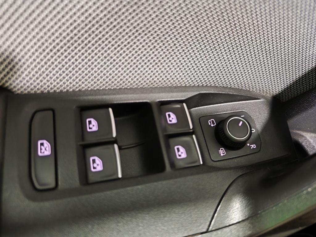 SEAT León 1.5 TSI S&S Style Go 96 kW (130 CV) - 12