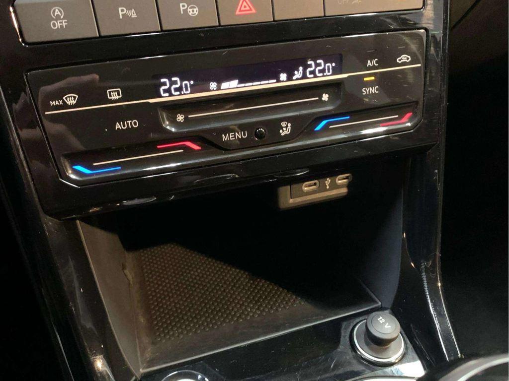 Volkswagen T-Cross ``Más`` 1.0 TSI 85 kW (116 CV) DSG - 12