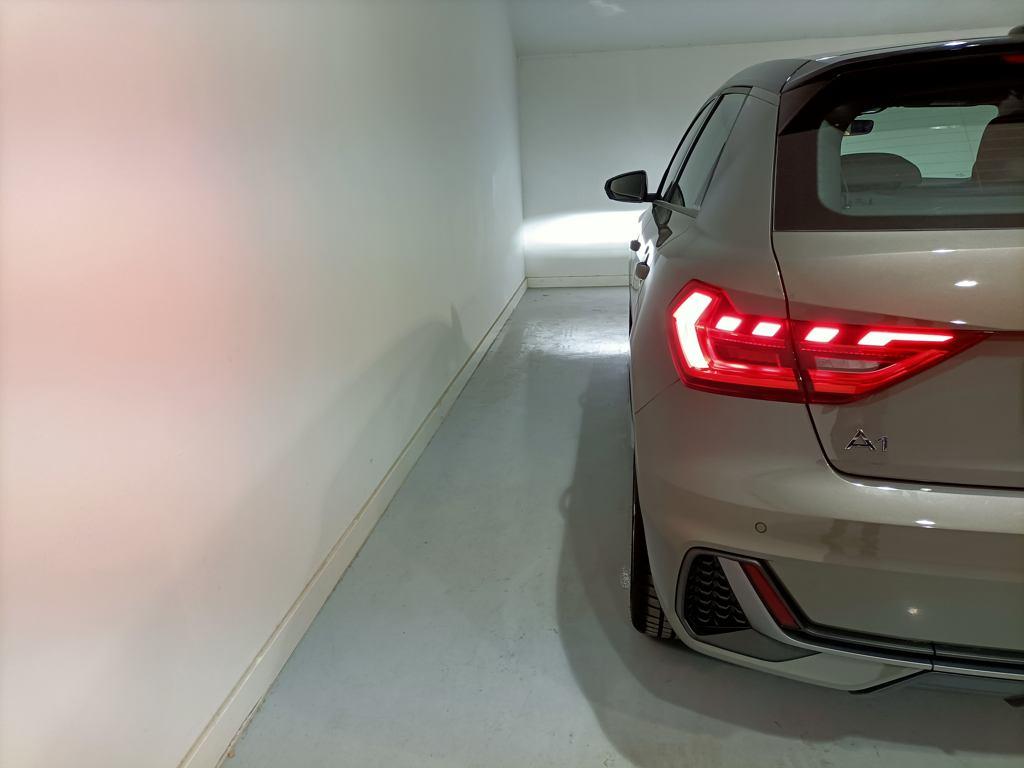 Audi A1 Sportback Adrenalin 30 TFSI 81 kW (110 CV) S tronic - 17