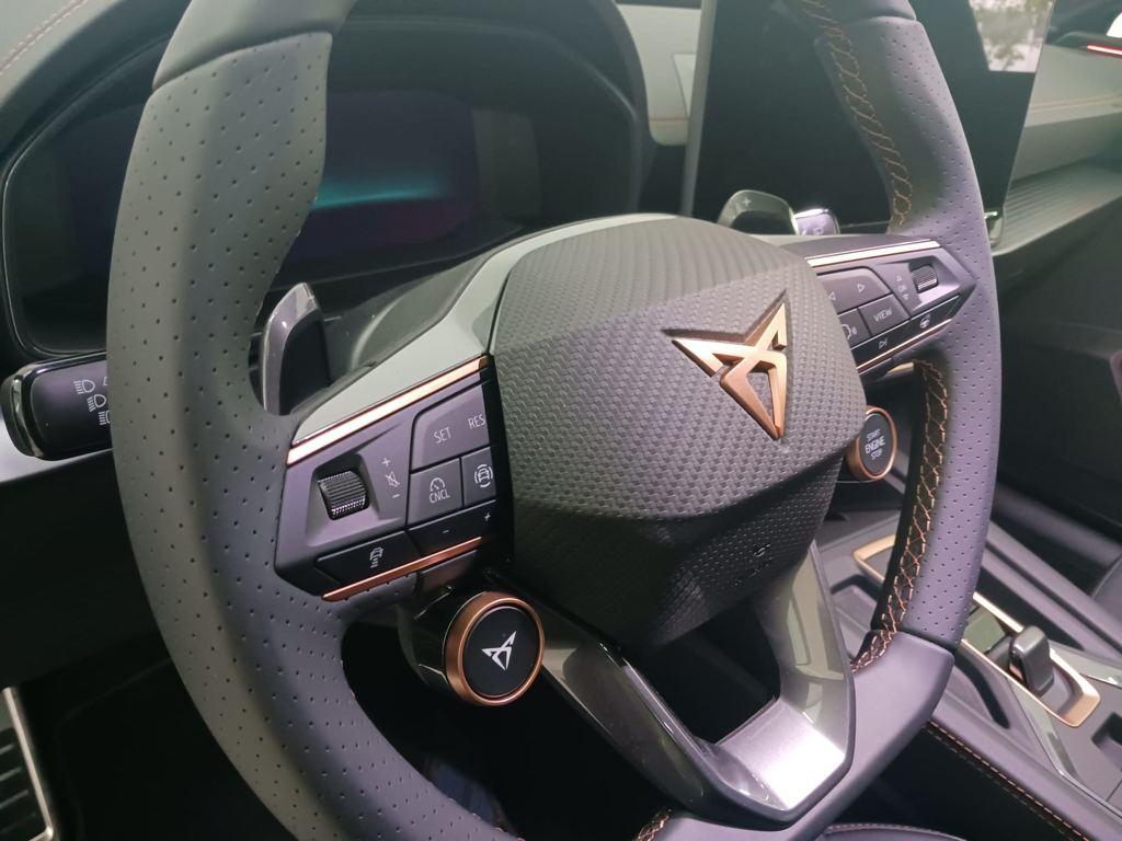 CUPRA Leon Sportstourer 1.5 eTSI DSG 110 kW (150 CV) - 9