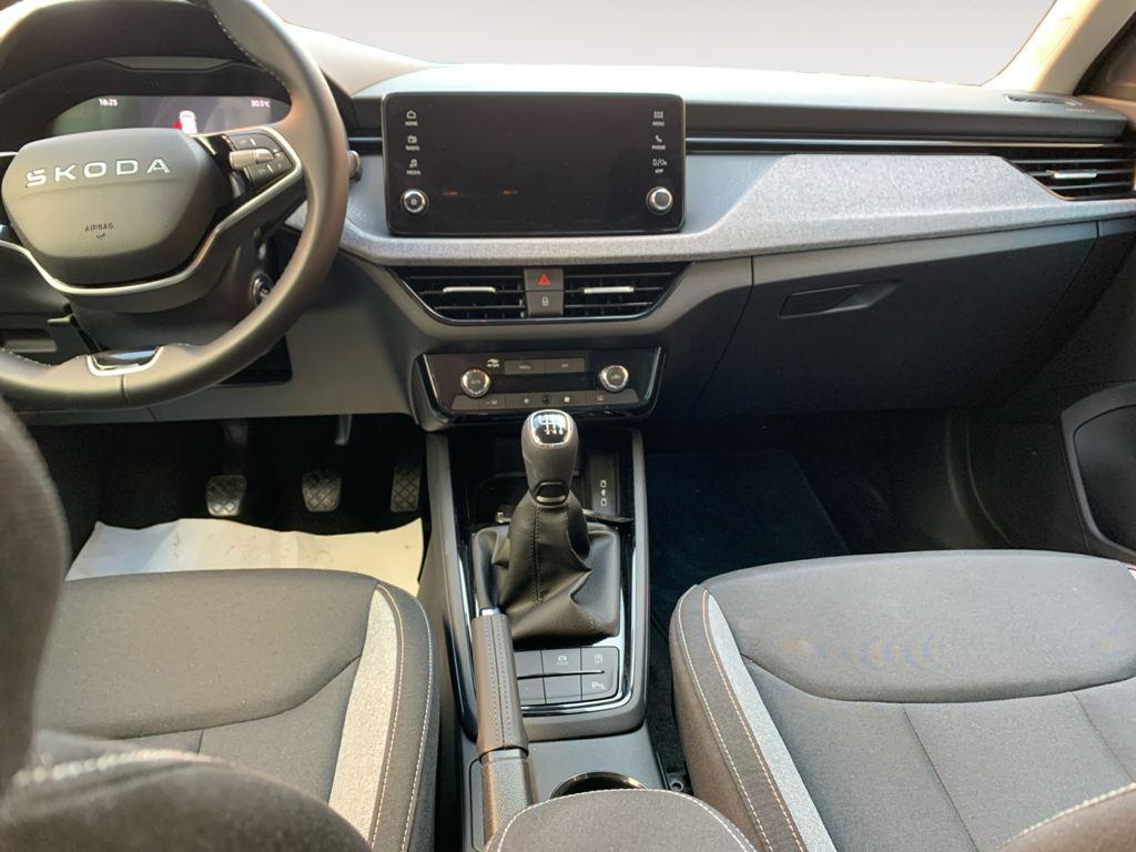 Skoda Kamiq 1.0 TSI Selection 85 kW (115 CV) - 9