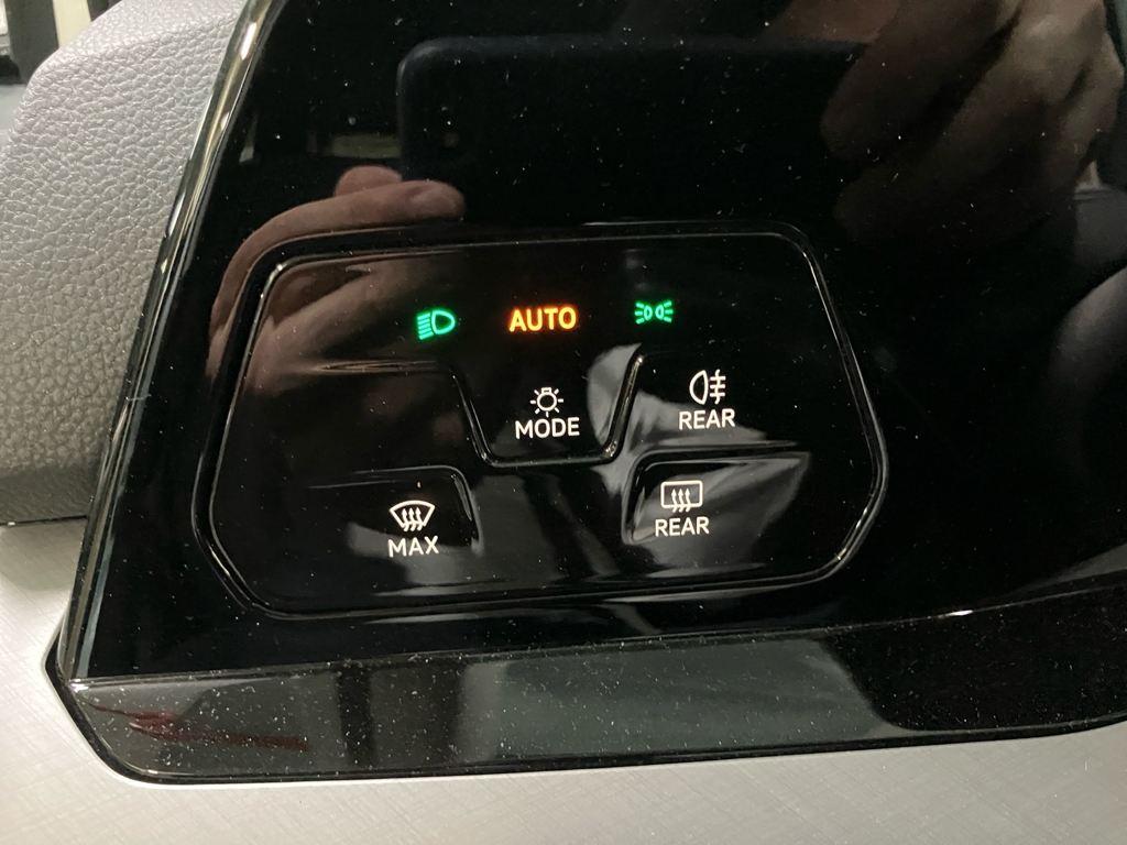 Volkswagen Golf Variant Life 2.0 TDI 85 kW (115 CV) - 13