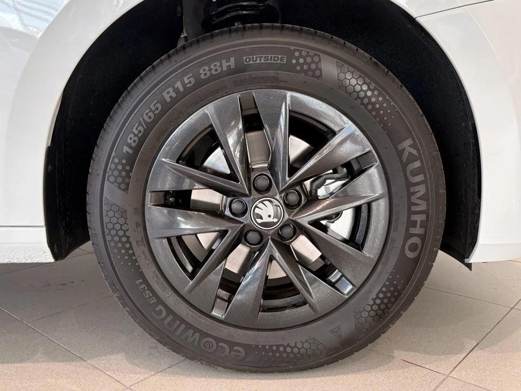 Skoda Fabia 1.0 MPI Selection 59 kW (80 CV) - 7