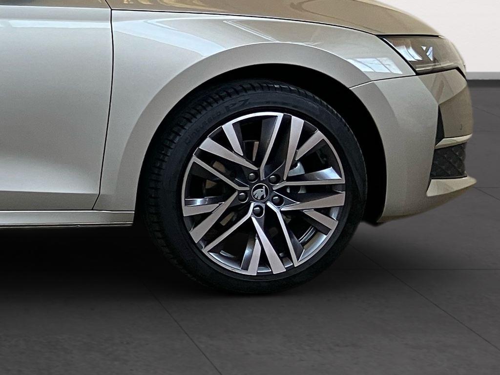 Skoda Octavia Combi 1.5 TSI m-HEV Design DSG 110 kW (150 CV) - 7