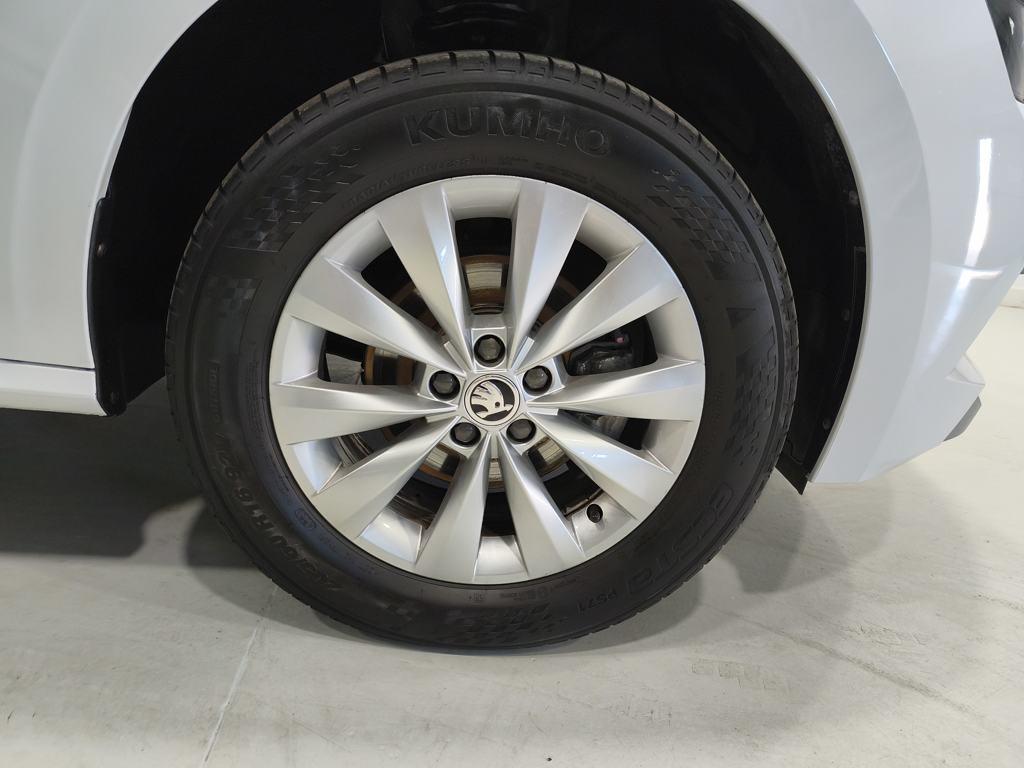 Skoda Kamiq 1.0 TSI Emotion DSG 81 kW (110 CV) - 7