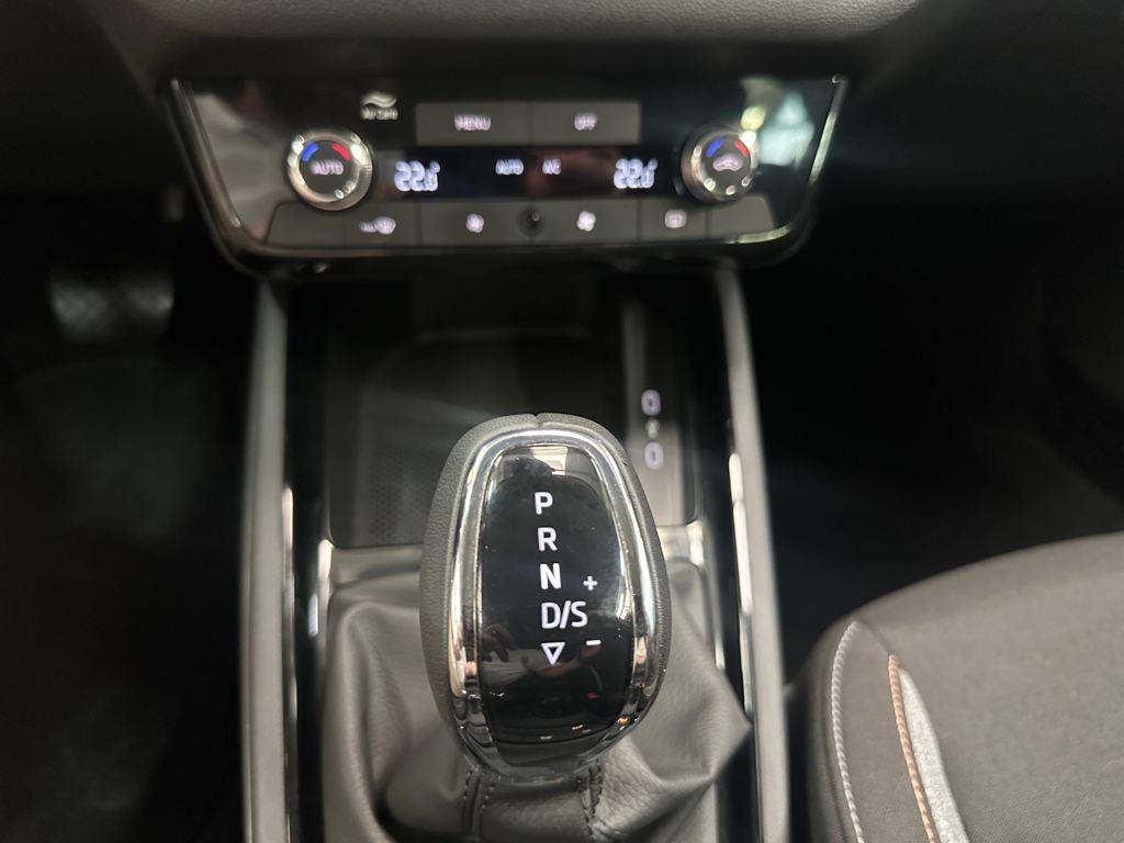 Skoda Kamiq 1.0 TSI Selection DSG 85 kW (115 CV) - 17