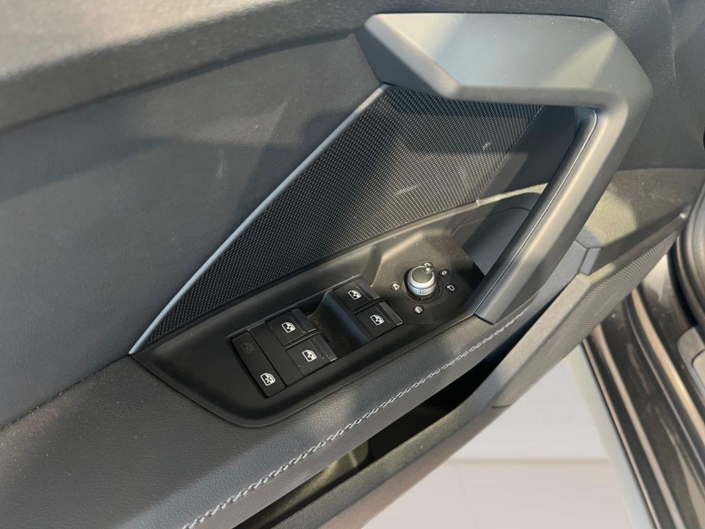 Audi A3 Sportback Genuine edition 35 TFSI 110 kW (150 CV) S tronic - 8