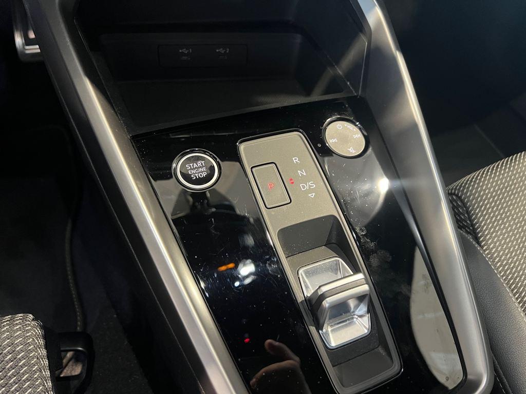 Audi A3 Sportback Genuine edition 35 TFSI 110 kW (150 CV) S tronic - 9