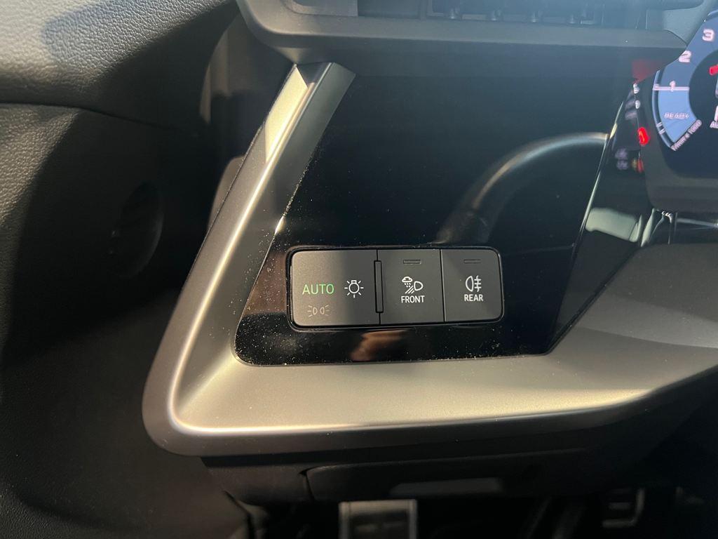 Audi A3 Sportback Genuine edition 35 TFSI 110 kW (150 CV) S tronic - 16