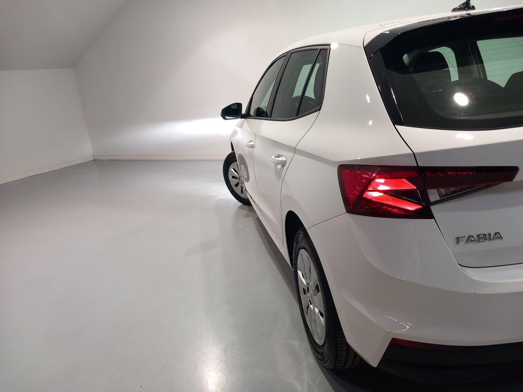 Skoda Fabia 1.0 MPI Active 59 kW (80 CV) - 19