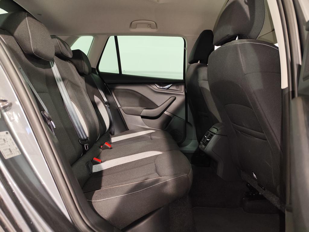 Skoda Kamiq 1.0 TSI Selection 85 kW (115 CV) - 5