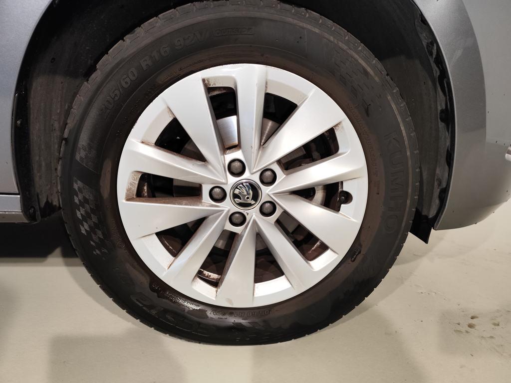 Skoda Kamiq 1.0 TSI Selection 85 kW (115 CV) - 7