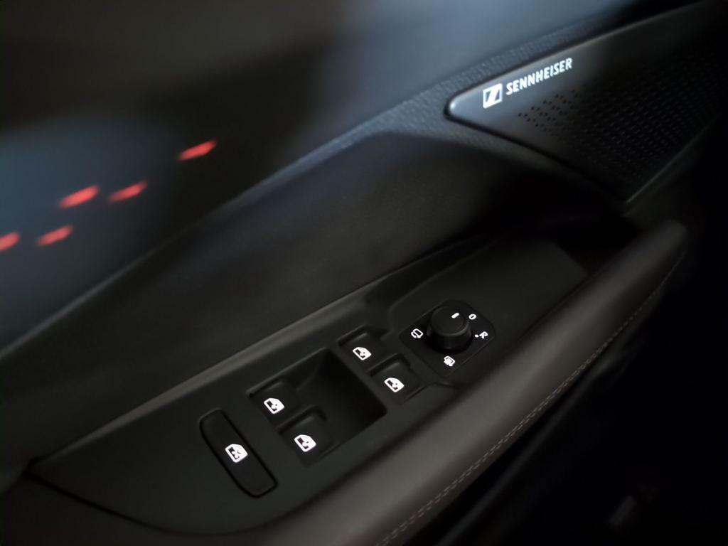 CUPRA Terramar 1.5 e-Hybrid Americas Cup VZ DSG 200 kW (272 CV) - 17