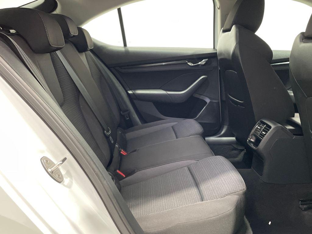 Skoda Octavia 2.0 TDI Ambition 85 kW (115 CV) - 5