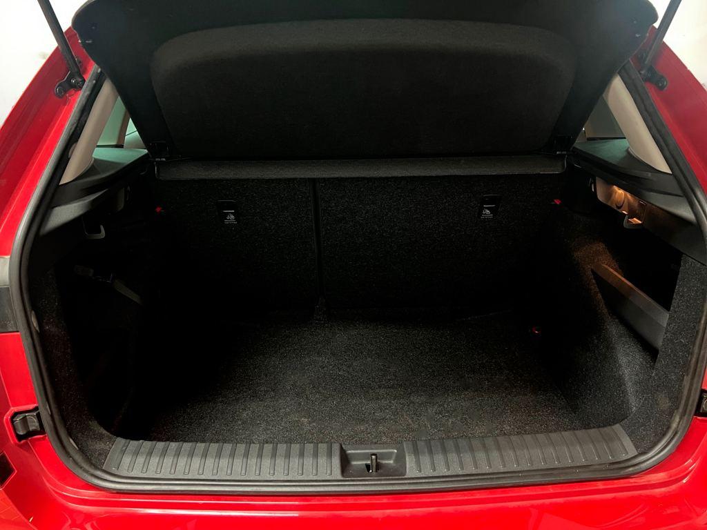 Skoda Kamiq 1.0 TSI Selection DSG 85 kW (115 CV) - 6