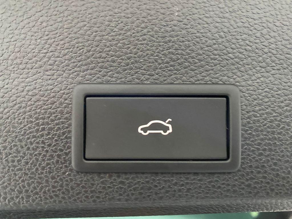 SEAT Ateca 1.5 TSI S&S FR Special Edition DSG 110 kW (150 CV) - 11