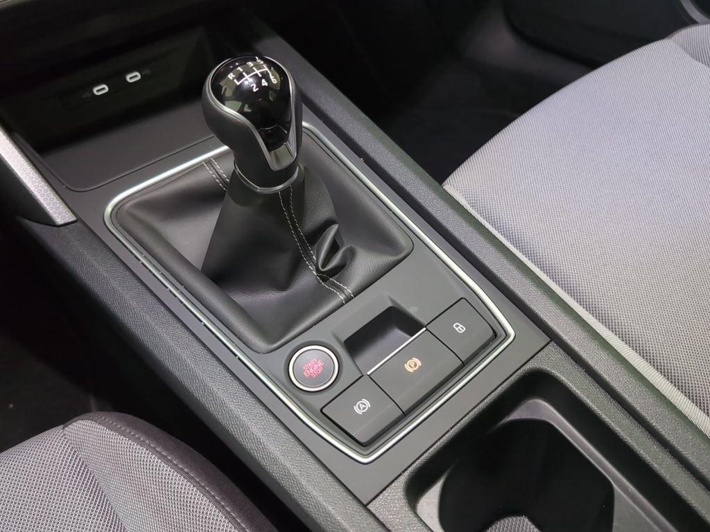 SEAT León 1.0 TSI S&S Style XL Vision 81 kW (110 CV) - 9