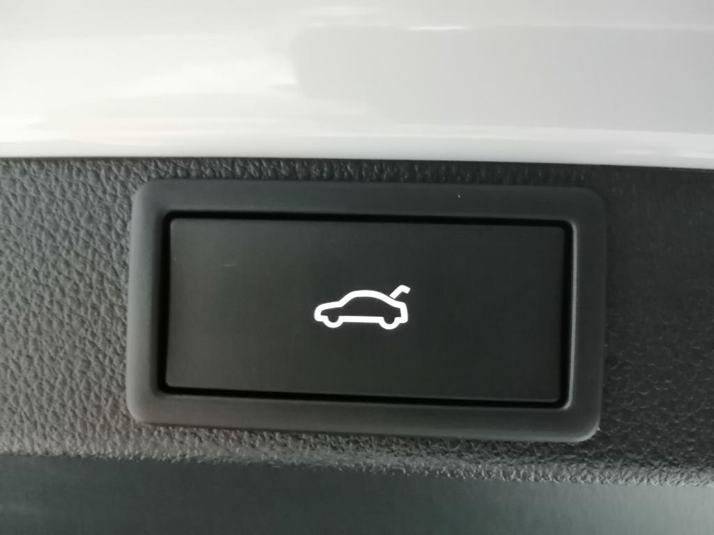 Skoda Octavia Combi 2.0 TSI RS DSG 195 kW (265 CV) - 9