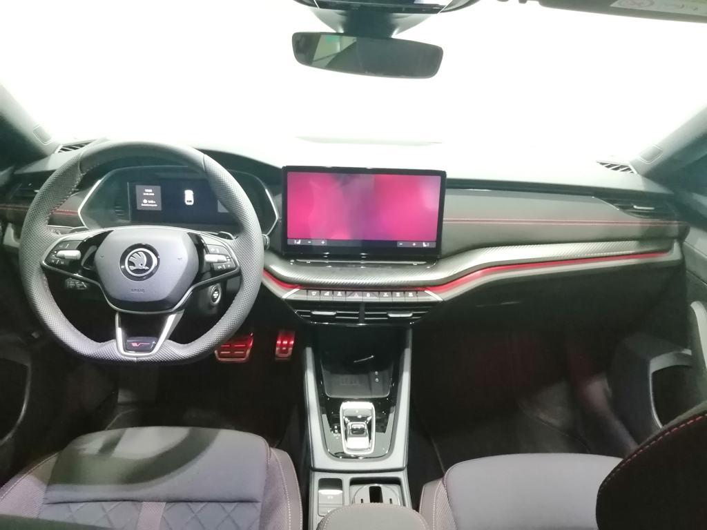 Skoda Octavia Combi 2.0 TSI RS DSG 195 kW (265 CV) - 13