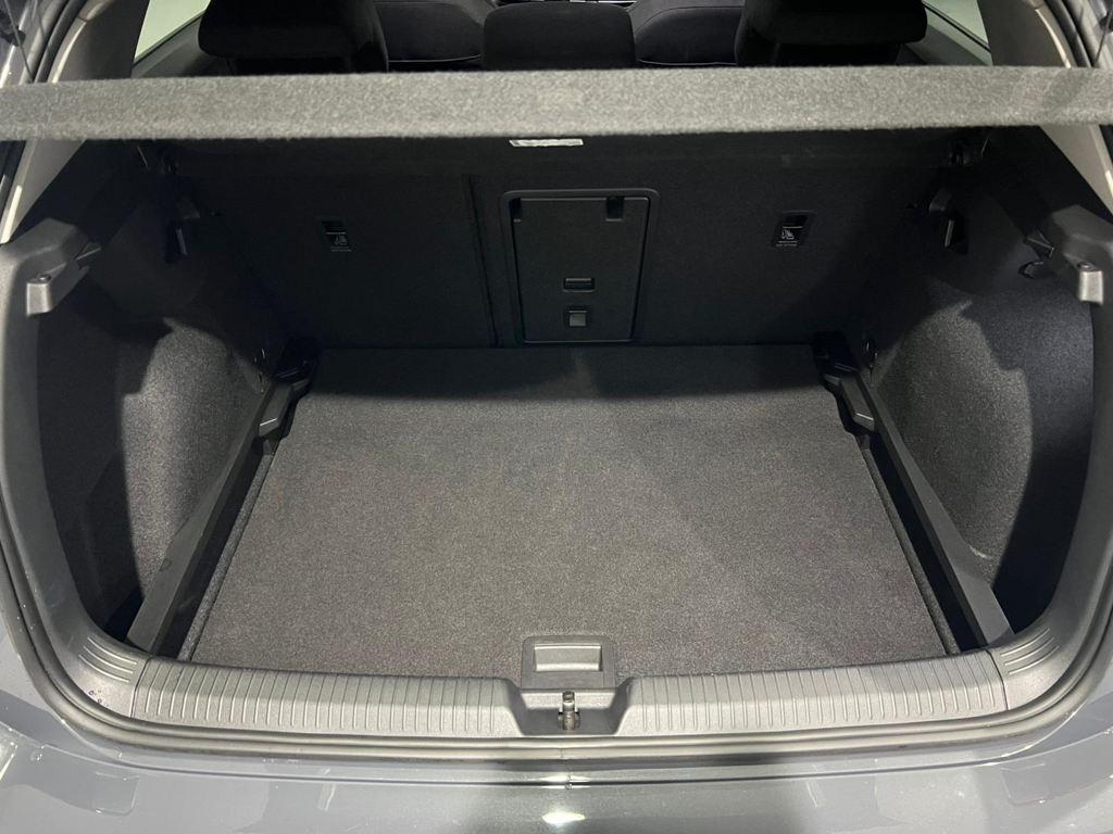 Volkswagen Golf Life 1.0 eTSI 81 kW (110 CV) DSG - 6