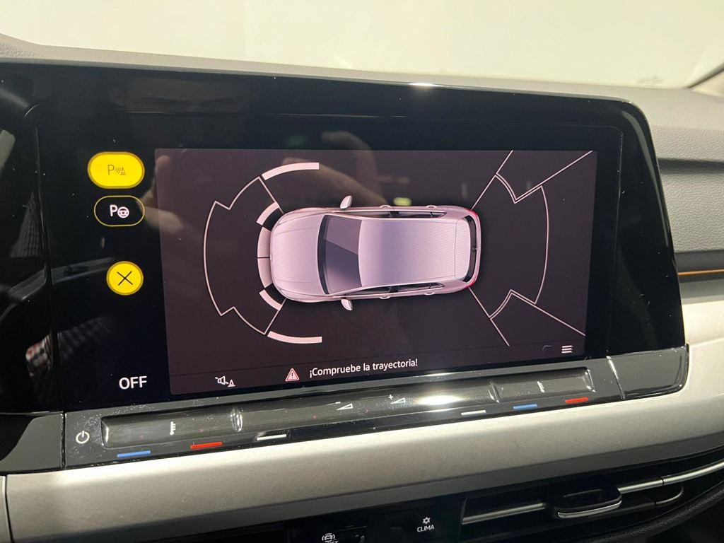 Volkswagen Golf Life 1.0 eTSI 81 kW (110 CV) DSG - 10