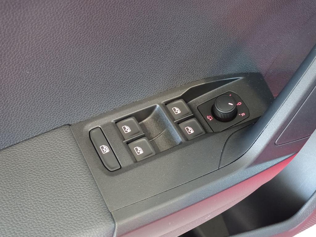 SEAT Ibiza 1.0 TSI Style Plus 81 kW (110 CV) - 9