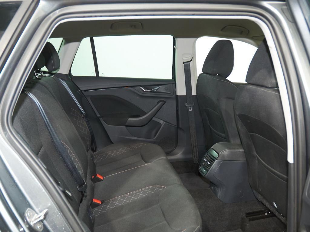 Skoda Kamiq 1.0 TSI Selection 70 kW (95 CV) - 5