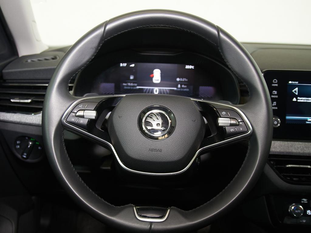 Skoda Kamiq 1.0 TSI Selection DSG 85 kW (115 CV) - 8