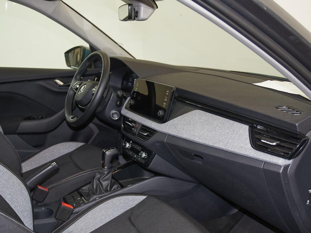 Skoda Kamiq 1.0 TSI Selection DSG 85 kW (115 CV) - 11