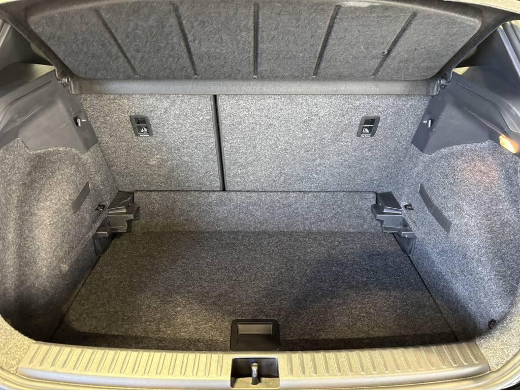 SEAT Arona 1.0 TSI S&S FR XM Edition 81 kW (110 CV) - 6