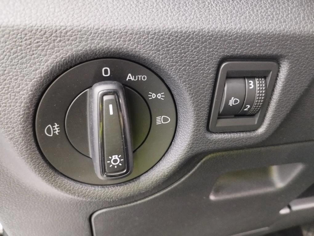 Skoda Kamiq 1.0 TSI Active 70 kW (95 CV) - 13